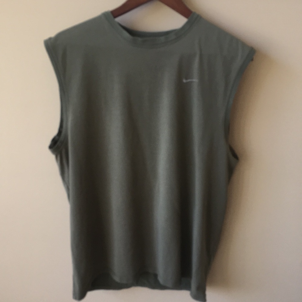 Nike workout tank